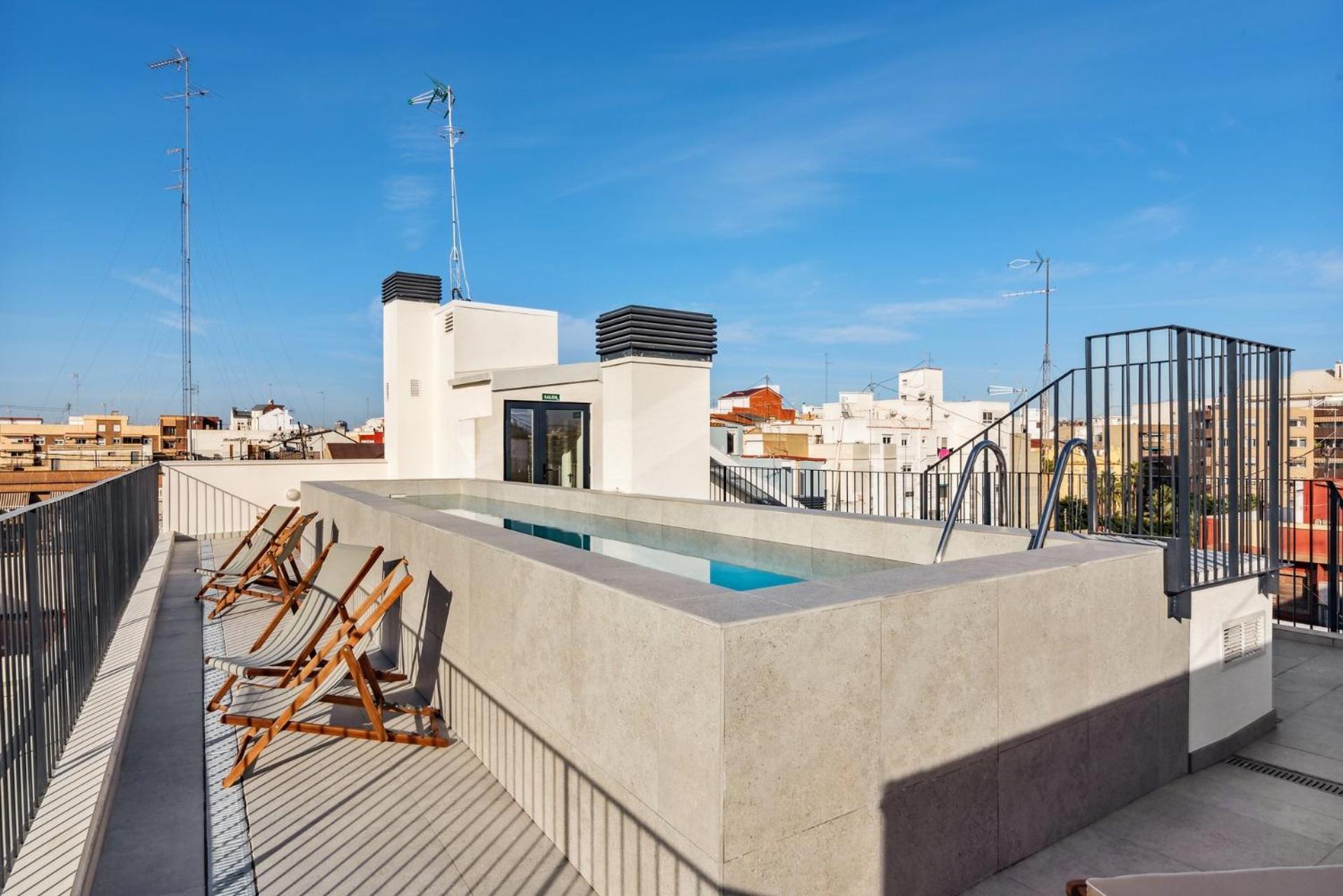 Limehome Valencia Carrer Del Pare Palau I Quer Exterior photo