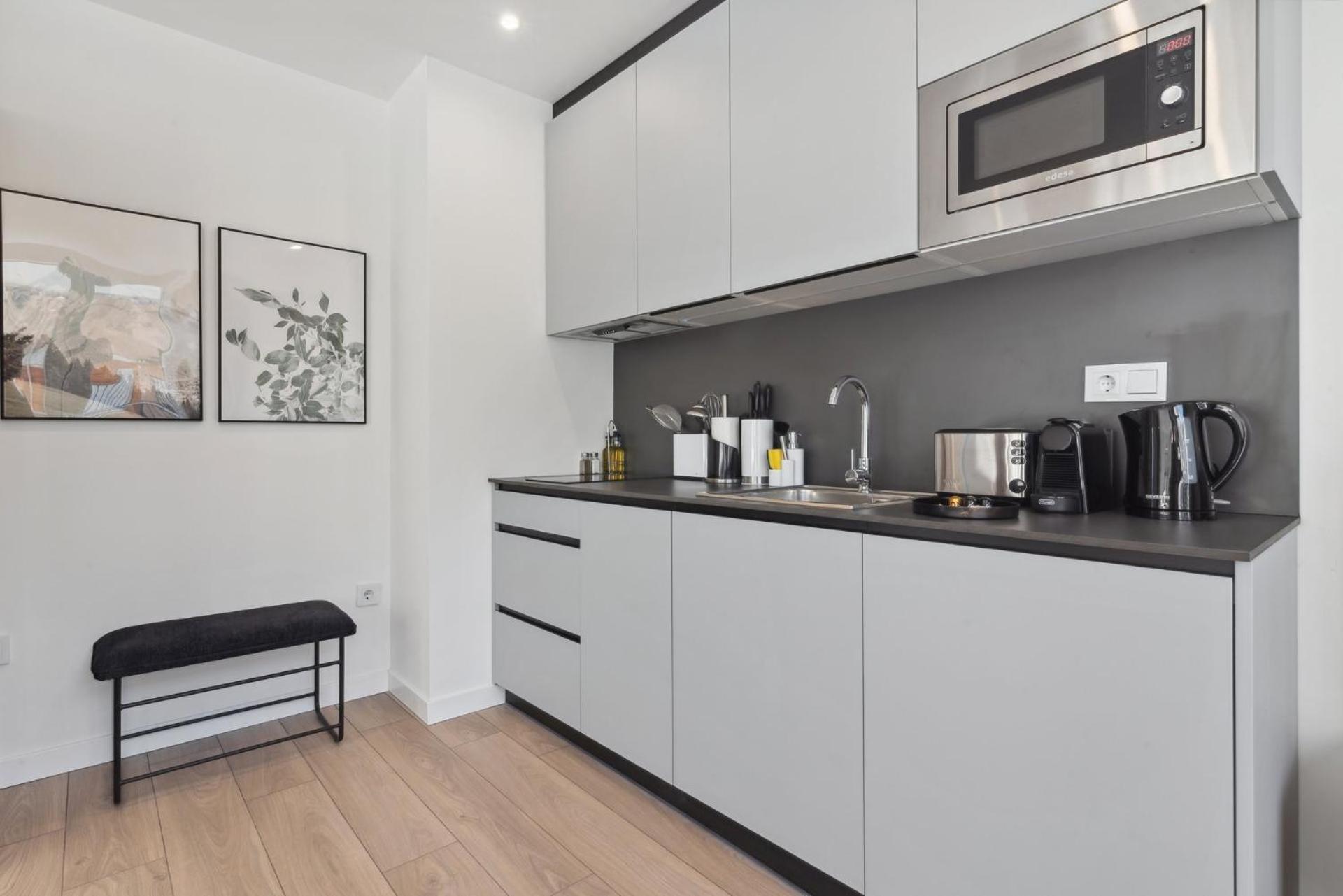Limehome Valencia Carrer Del Pare Palau I Quer Room photo