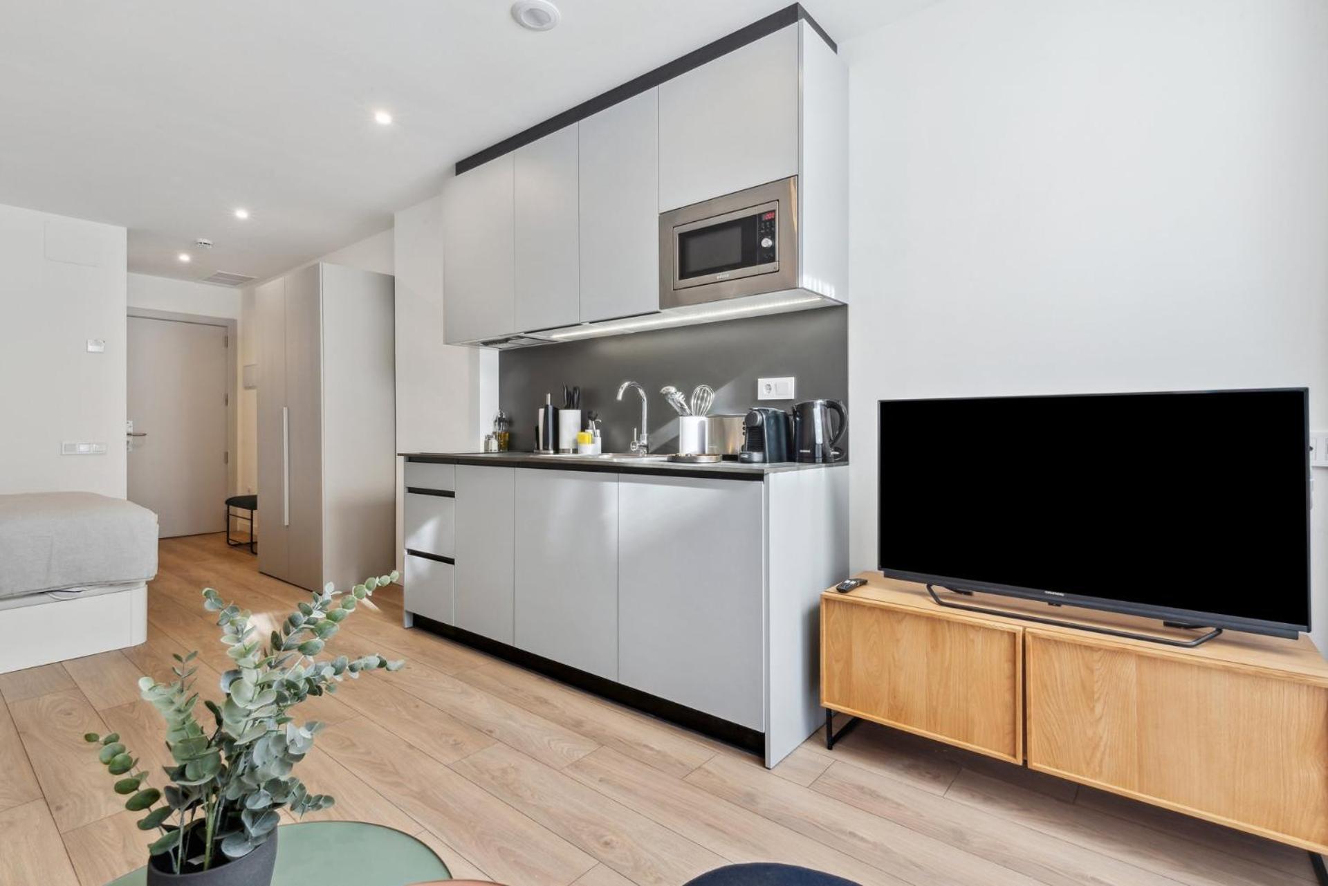 Limehome Valencia Carrer Del Pare Palau I Quer Room photo